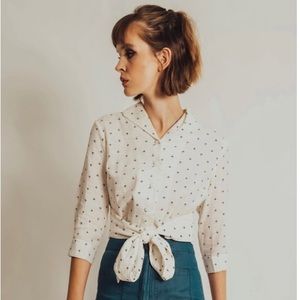 Cropped quarter sleeve top